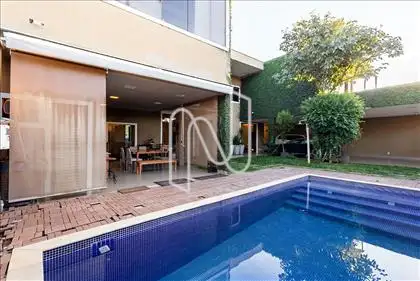 PISCINA  
