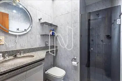  Banheiro quarto 1