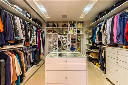   Closet  quarto 4