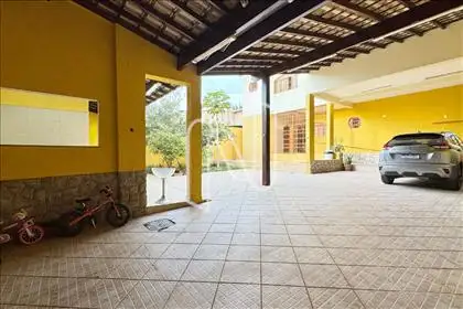  Garagem 