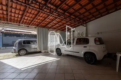  Garagem 