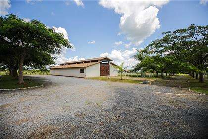Pavilhão de baias 