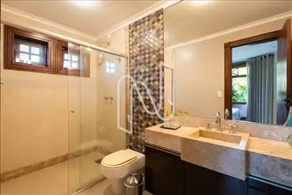 Quarto 4 / Suíte  