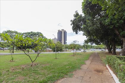 Frente para Setor de Autarquias Sul