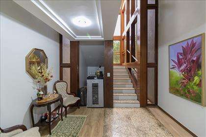 Hall e escadas