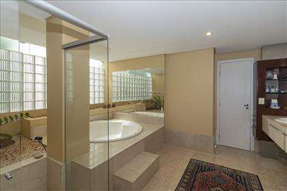 Quarto 1 - banheiro suíte