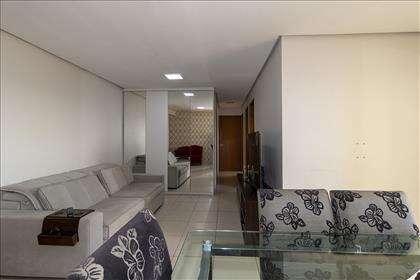Sala de estar e jantar