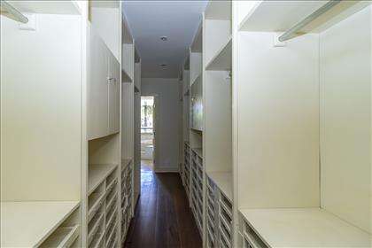 Quarto suíte 1 - closet