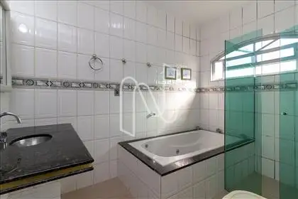 Suíte -  Quarto 06 