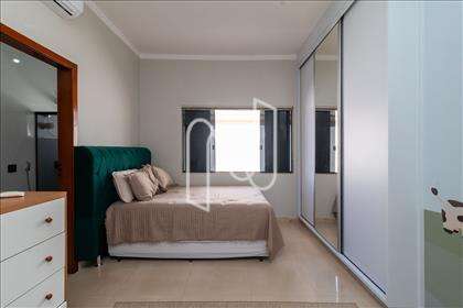 Quarto 01