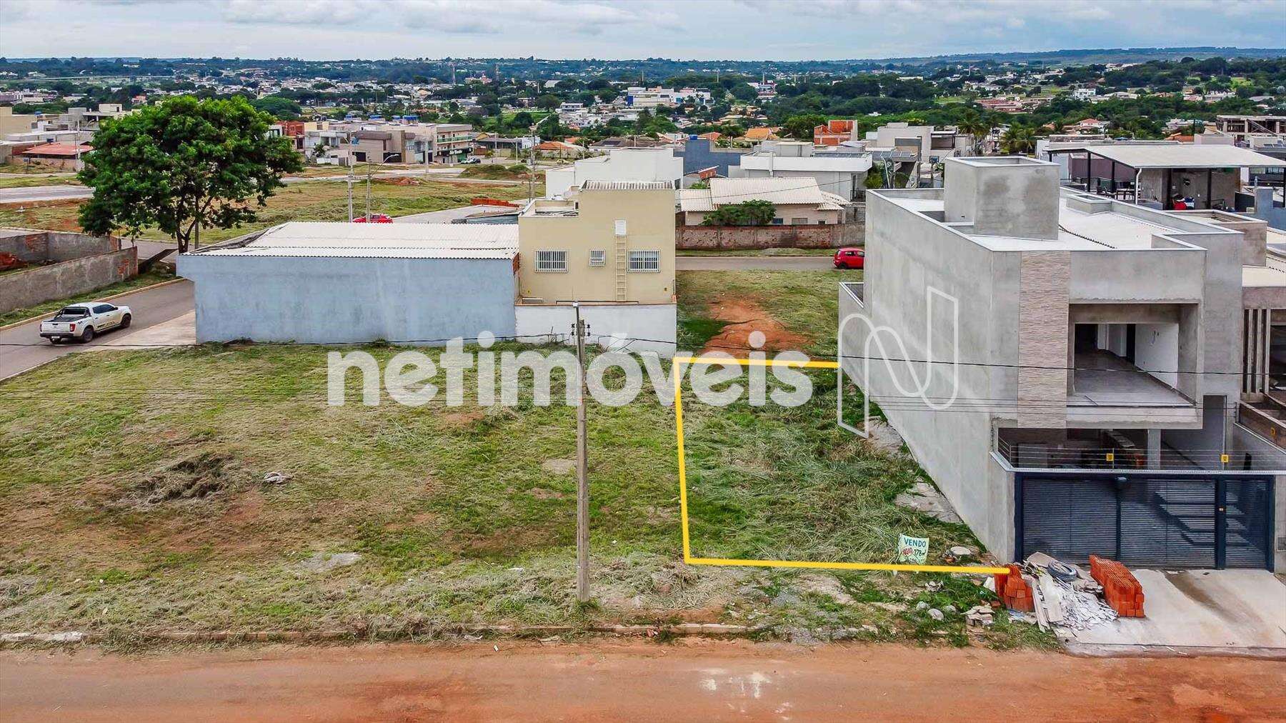 LOTE DEMARCADO - VISTA PRÓXIMA - FRENTE