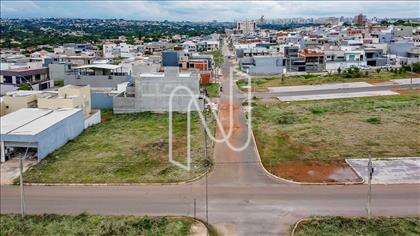 LOTE - LATERAL - VISTA PRÓXIMA 