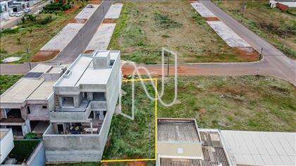 LOTE DEMARCADO - VISTA PRÓXIMA - TRÁS