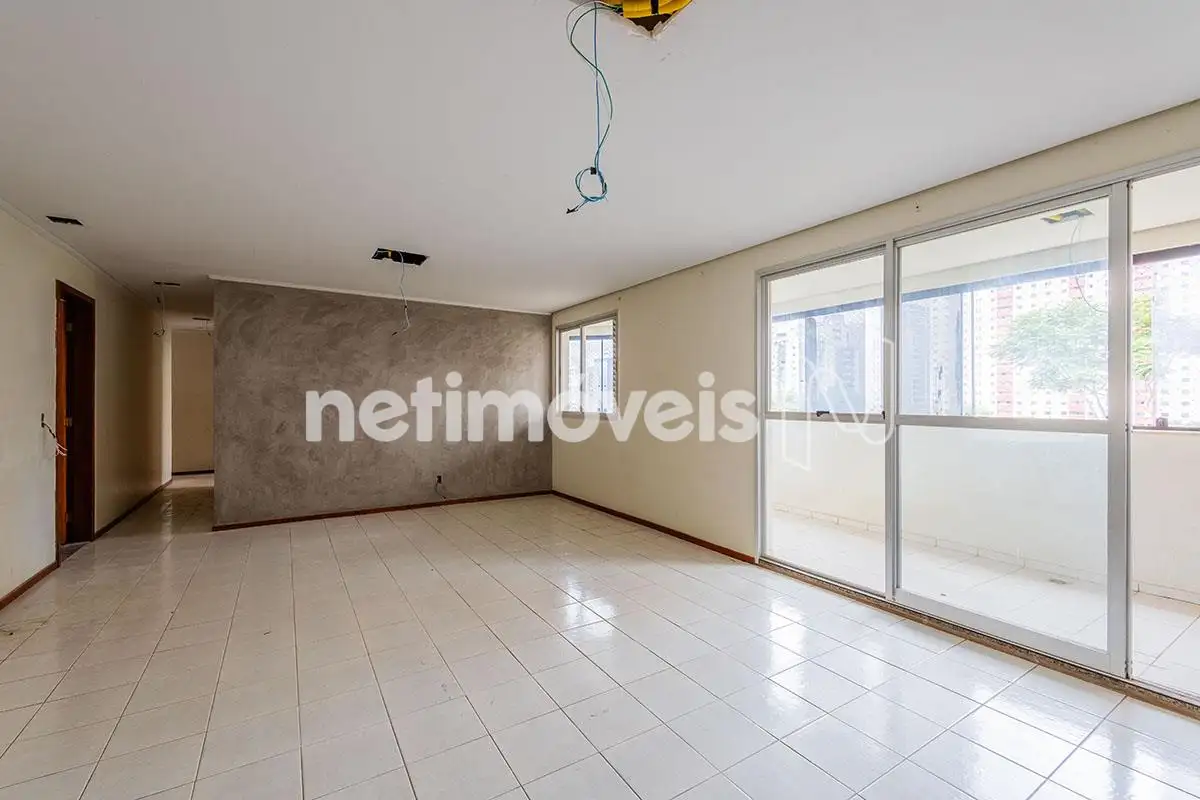  Sala de Estar e Jantar