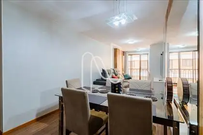  Sala de estar e jantar 