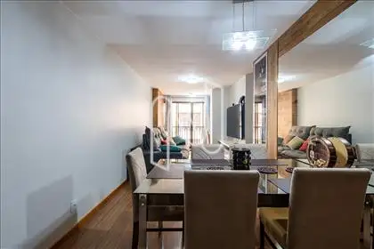  Sala de estar e jantar 