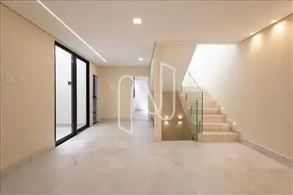  Hall Superior