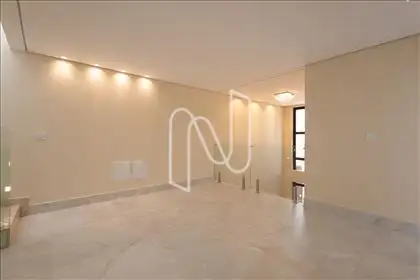  Hall Superior 
