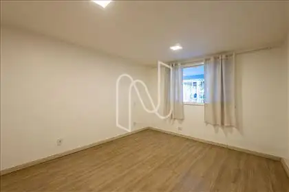 Quarto frente 
