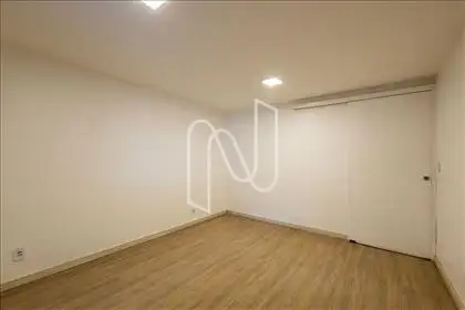 Quarto frente 