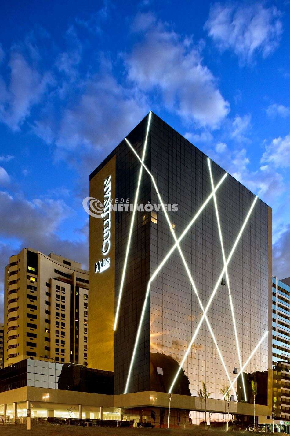 01.Fachada frontal