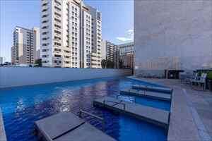 11.Piscina