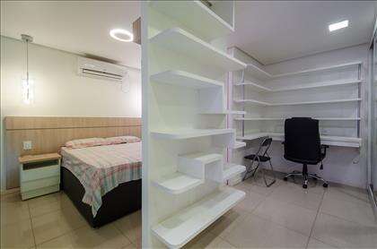 13 - Prateleiras