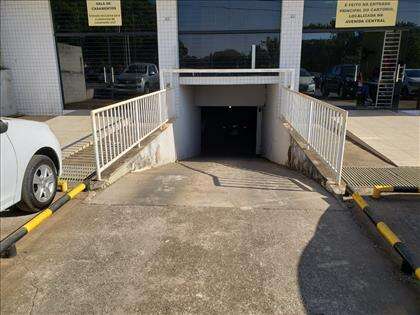 10 - Entrada pela garagem