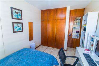 Quarto 2 outro ângulo