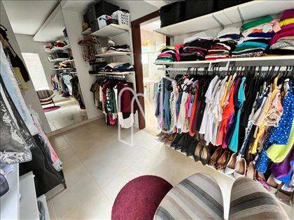  Closet