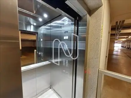 Elevador social