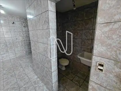 Banheiro de serviço