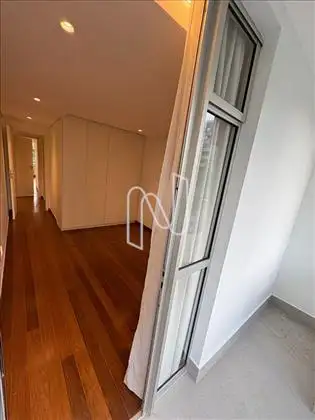Terceiro Quarto com varanda para o nascente 