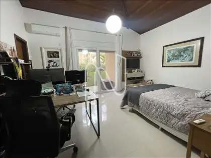 QUARTO CASAL