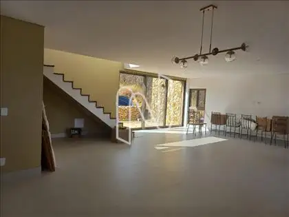 SALA E ESCADA 