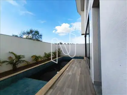 PISCINA 