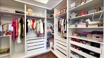 closet Suite 1  