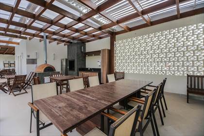Churrasqueira com forno de pizza