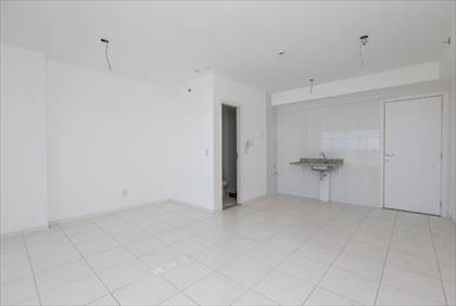 Sala, banheiro e cozinha