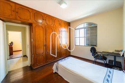 C6 QUARTO 4 
