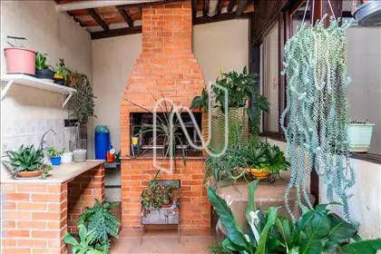 E9 CHURRASQUEIRAS 