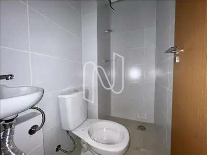 C5 BANHEIRO DE SERVIÇO
