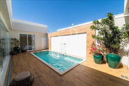 B8 PISCINA 