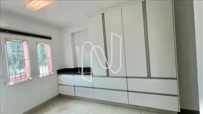  AREA DE SERVICO