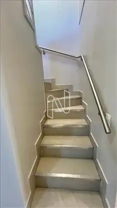  ACESSO AO ANDAR SUPERIOR