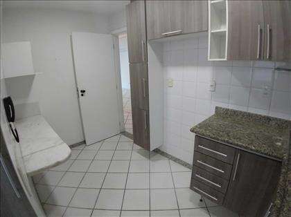 Cozinha com armários