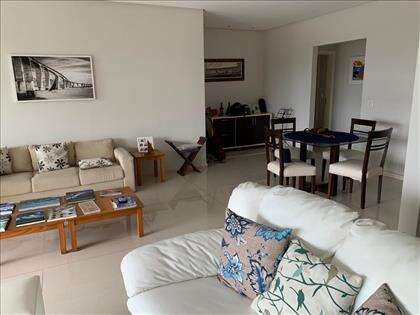 Sala para 4 ambientes.