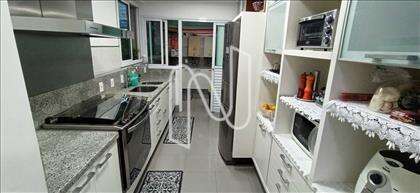 Cozinha ampla