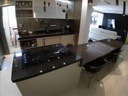 Cooktop e armários