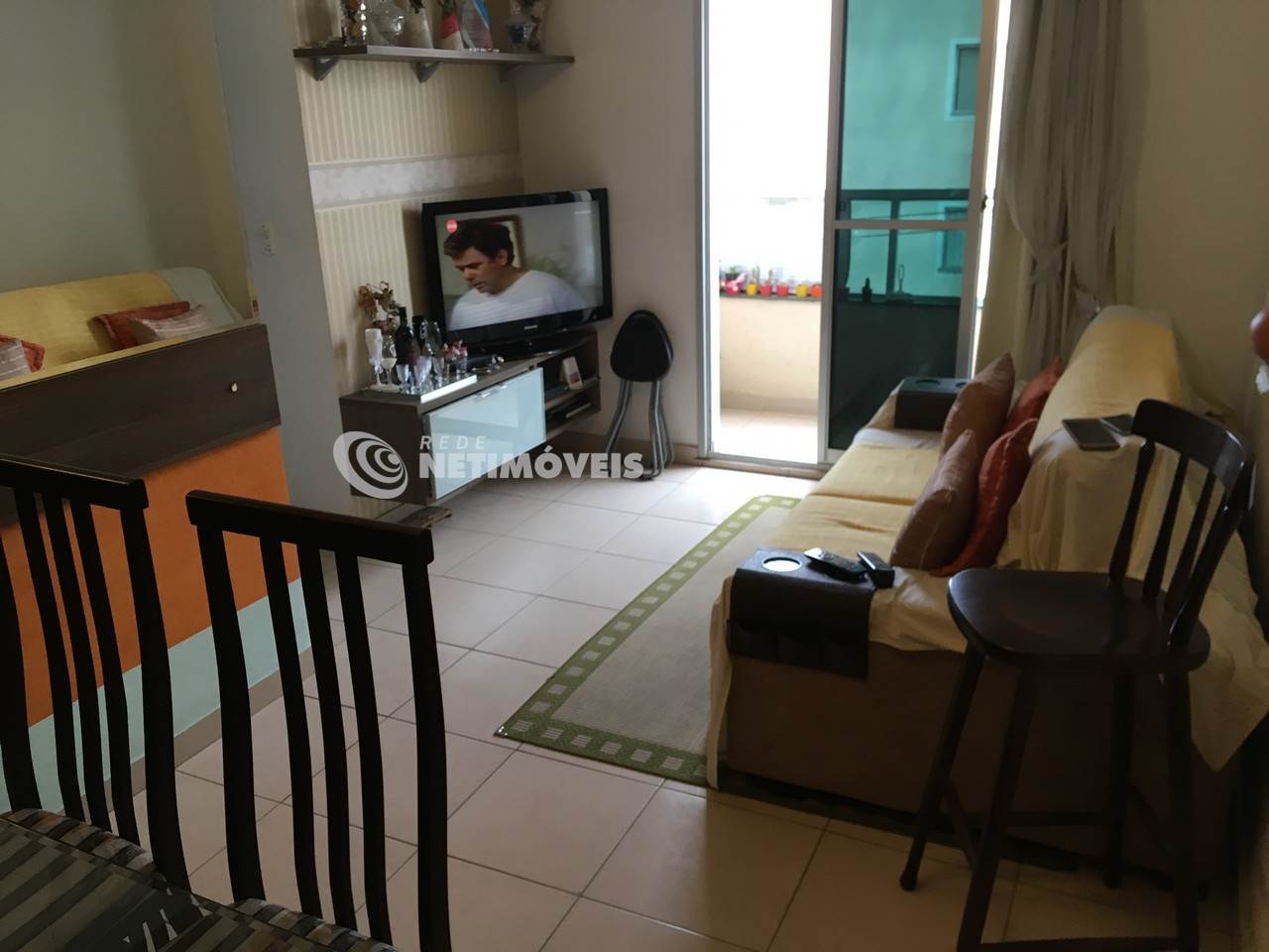Visão de quem adentra o apartamento